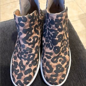 Steve Madden Leopard Print Women's Shoes